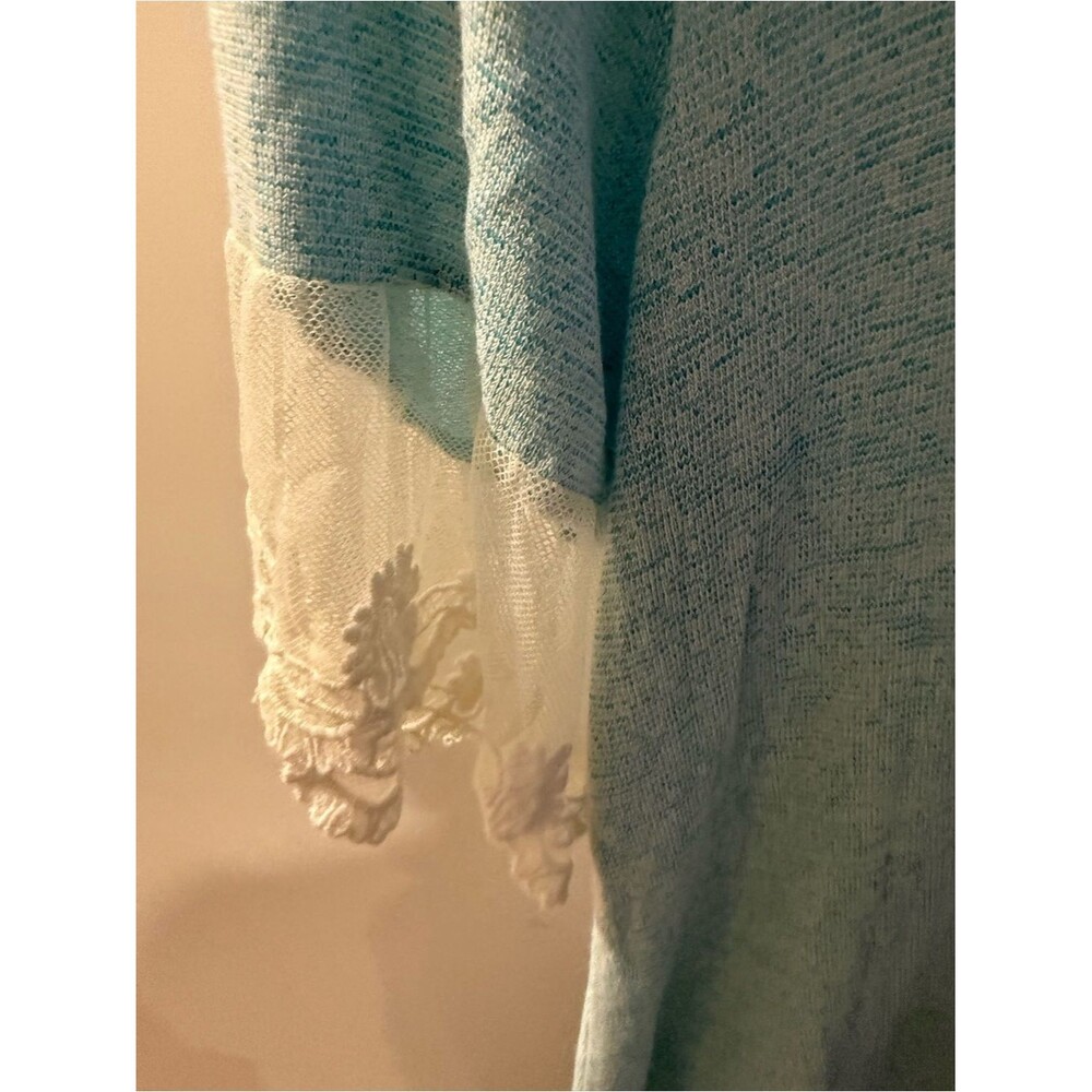 Light Blue Lace-Sleeve Women's Tunic Top - Picture 6 of 6
